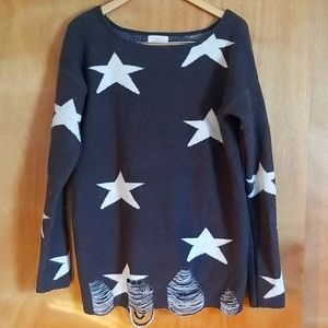 Sweater ropped edges with stars